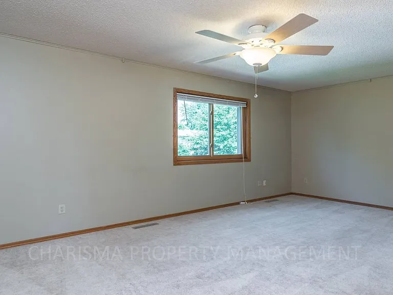 4608 E Blazewood Dr — Photo 9