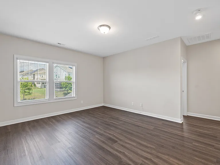 1004 Tarsnet Ln — Photo 36
