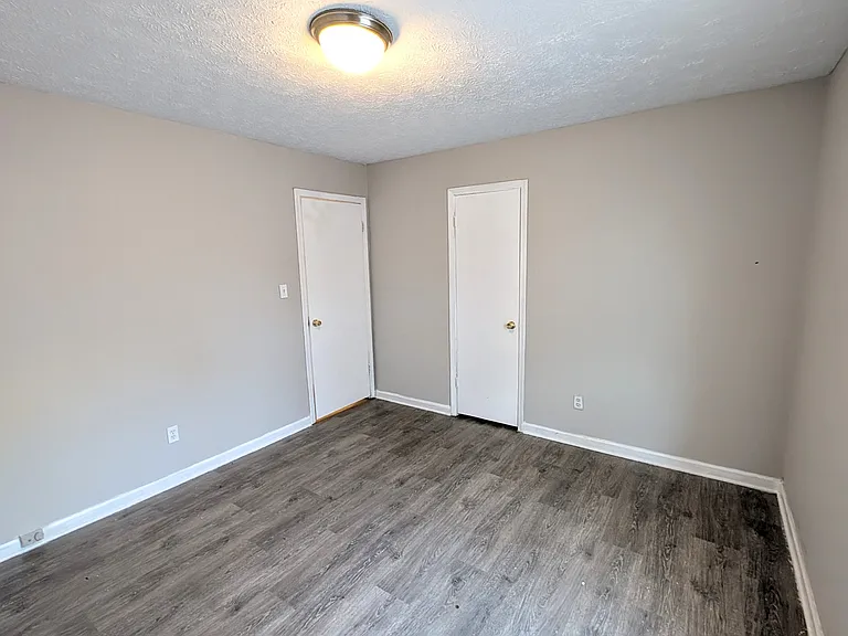 5589 Glen Haven Dr — Photo 8