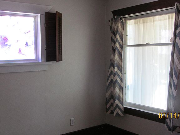 3rd image of 308 E Kalispell Ave