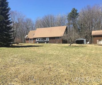 8390 Sunny Farm Ln, Amberg, WI, 54102