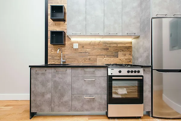 Rented by Nooklyn NYC LLC | media 31