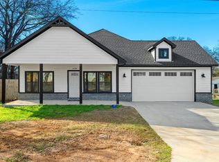 6124 McCullar Rd, Haltom City, TX 76117