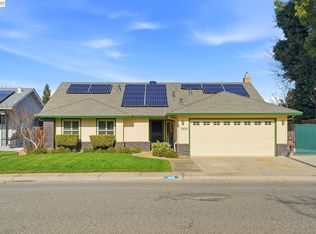 2414 Vine Ave, Escalon, CA 95320