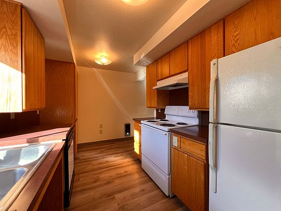 4th image of 3510 NE 54th St APT C