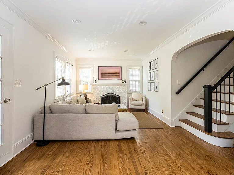 25 Riverview Dr — Photo 4