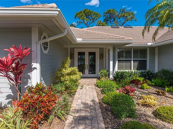 3rd image of 12790 NW Cinnamon Way
