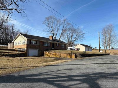 20 Hewitt Rd, Swoope, VA, 24479