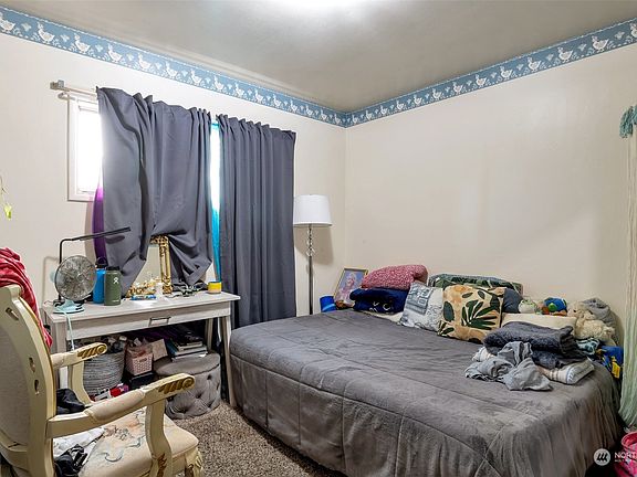4th image of 641 -643 Rainier Avenue