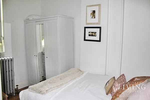 Rented by NY Living Solutions | media 40