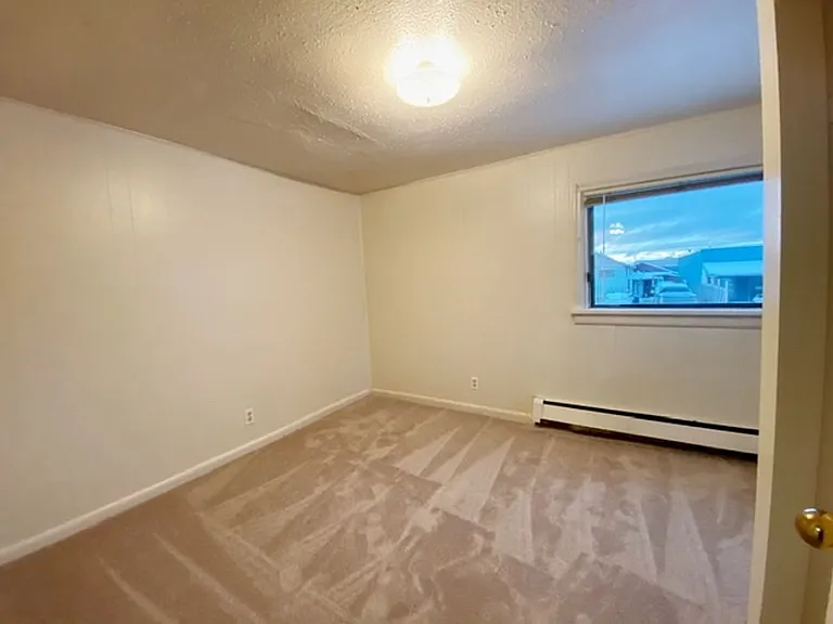 1335 Hyder St — Photo 48