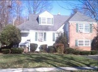 42 Edgewood Ave, Springfield, NJ 07081