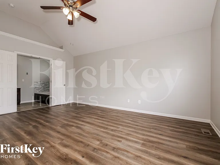1224 N 133rd Ter — Photo 9