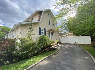 212 Howell St, Bellmore, NY 11710