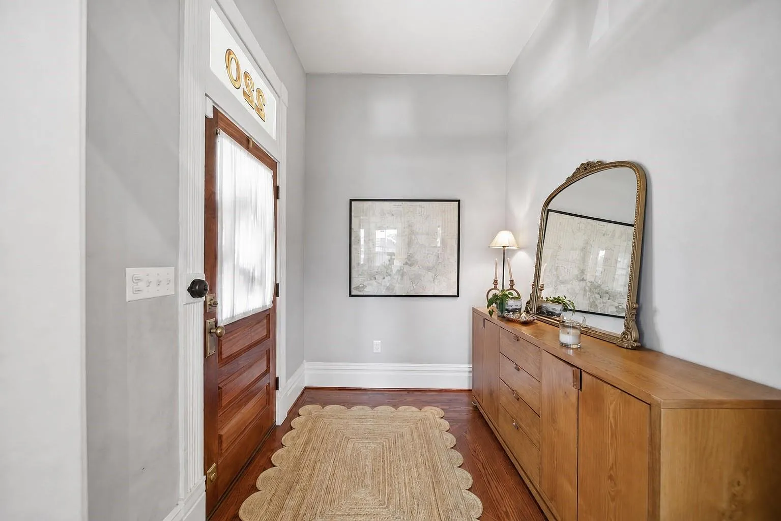 4 bed, 3.0 bath, 2322 sqft, $7,500 — Photo 3