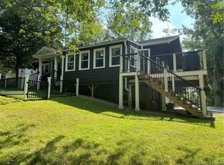 11 Route 165, Preston, CT 06365