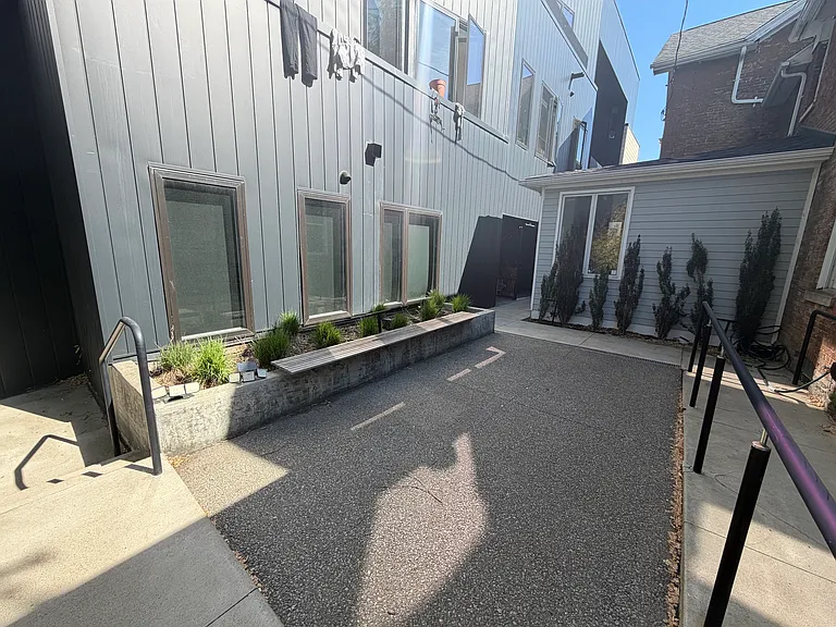 15 Allen St #302 — Photo 28