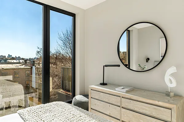 Sold by MNS | media 20