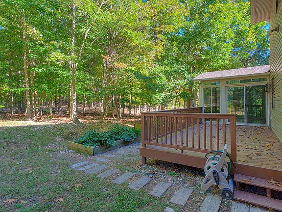 5th image of 115 Inglewood Dr