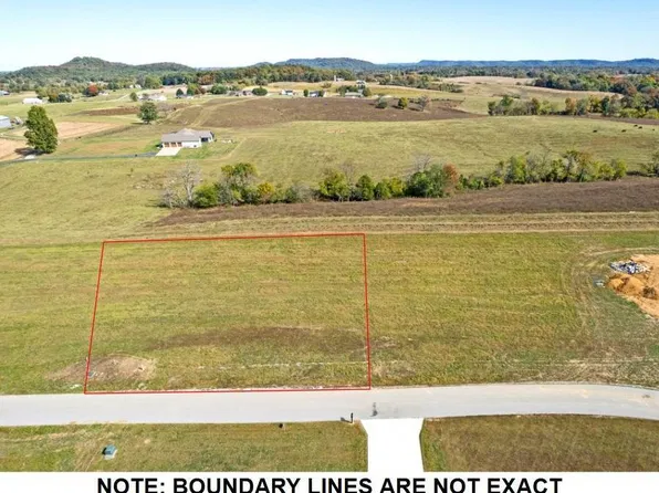 4 Sunray Dr, Lebanon, KY 40033