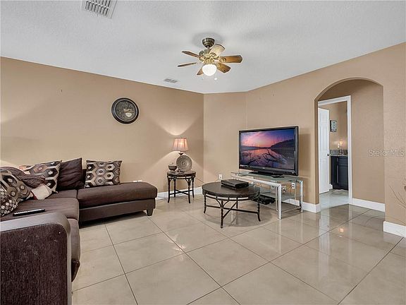 5th image of 125 Seville Pointe Ave