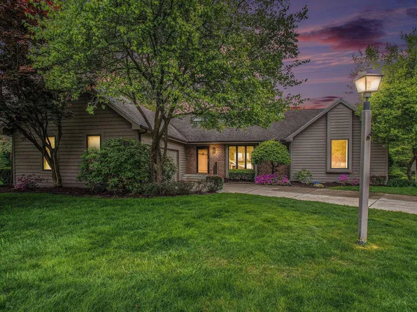 16166 Candlewycke Ct, Granger, IN 46530