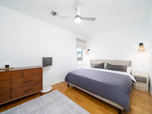 515 Gregory Avenue image 3 of 12