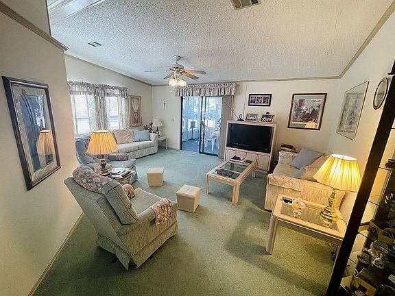 5th image of 2113 Hollowridge Dr