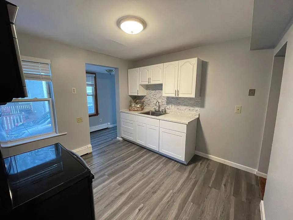 636 River St #1