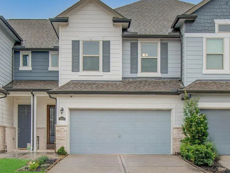 5543 Evanston Ln — Photo 1