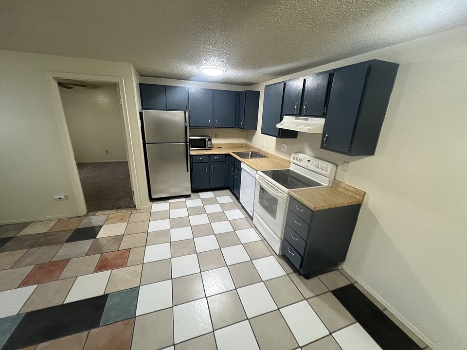 1st image of 229 15th St
