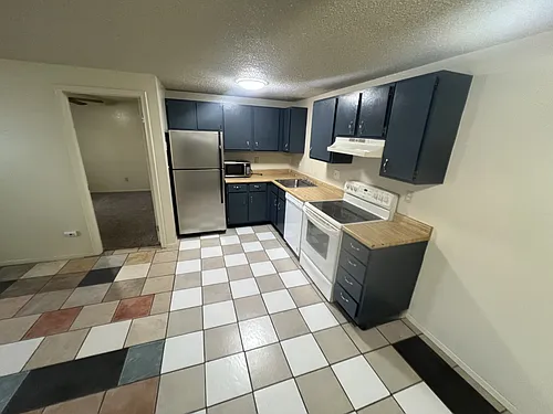 229 15th St Photo 1