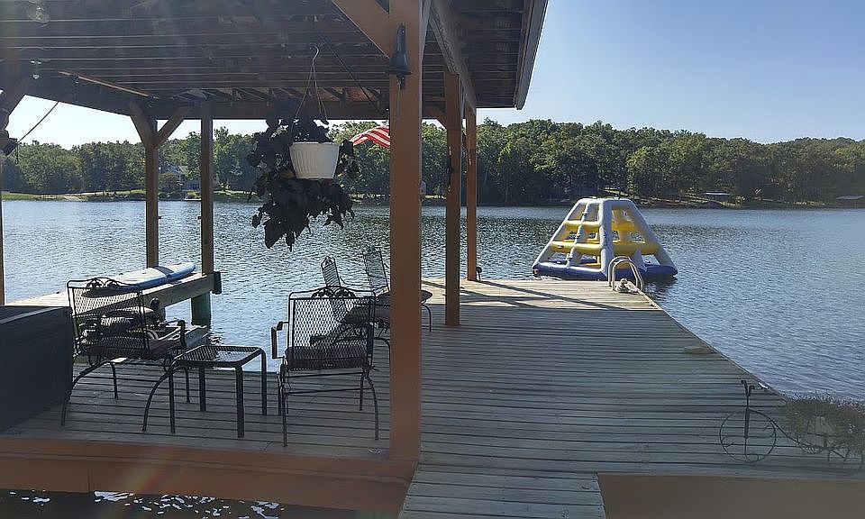 Dock