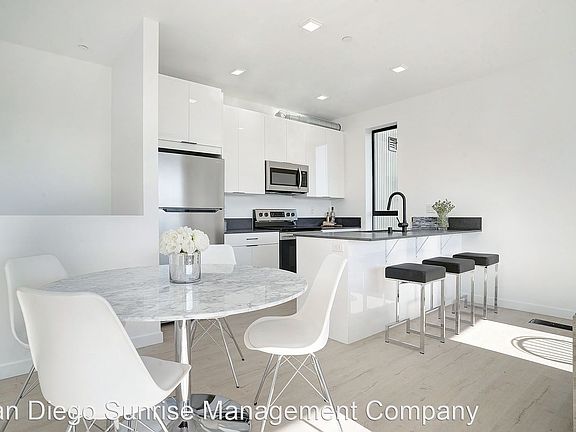 4th image of 4073 Albatross St APT 6