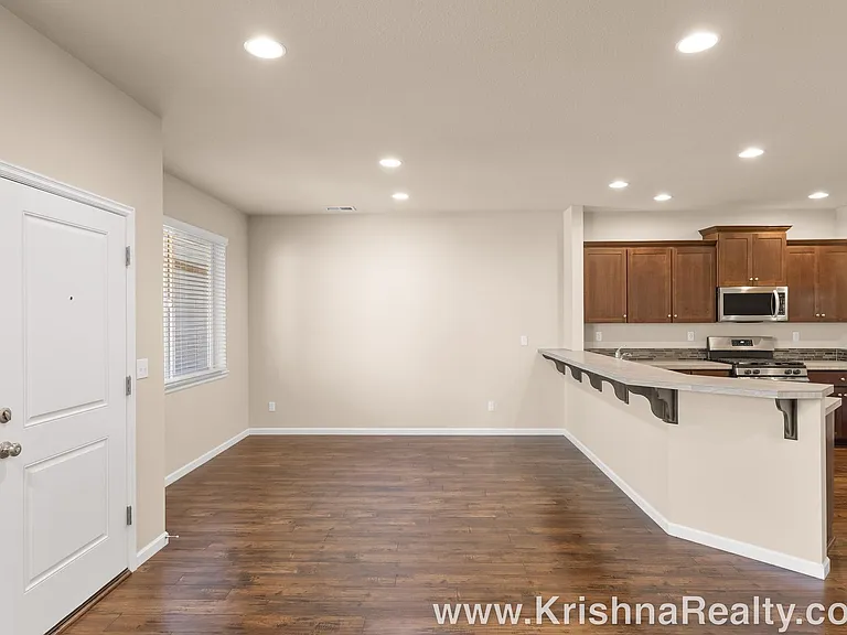 7188 NW Abigail Ter — Photo 7