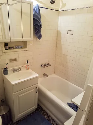 Rented by Allen Harris, LREB | media 20