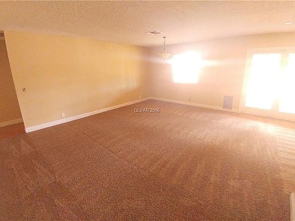 3rd image of 5376 Jocelyn Dr
