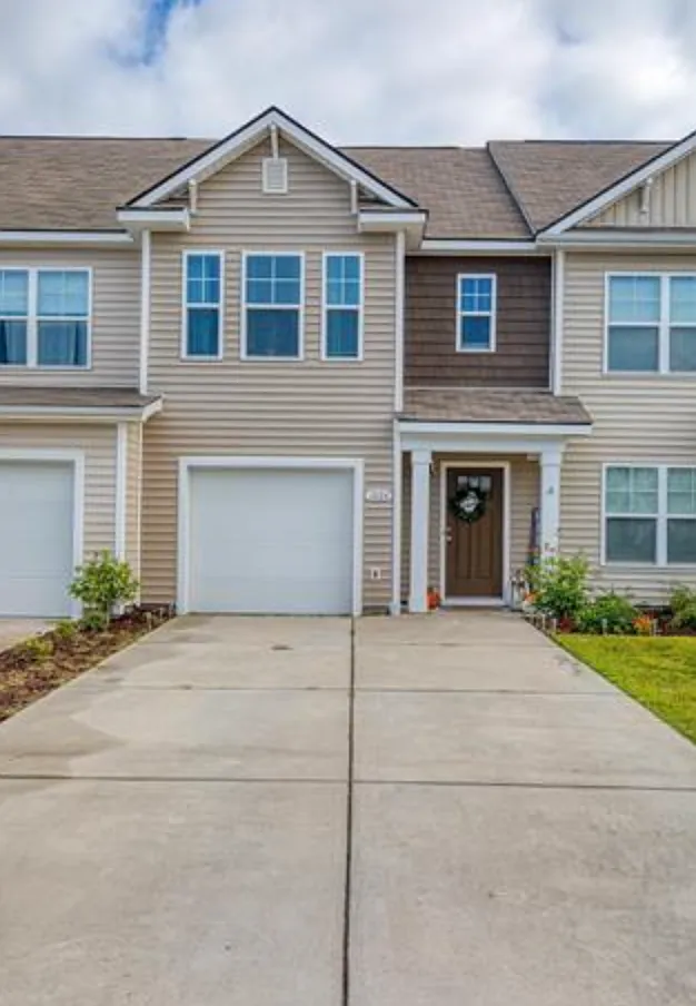 3 bed, 2.5 bath, 1473 sqft, $1,975 — Photo 2