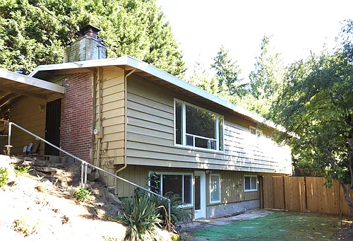 1316 Bellevue Way SE Photo 1