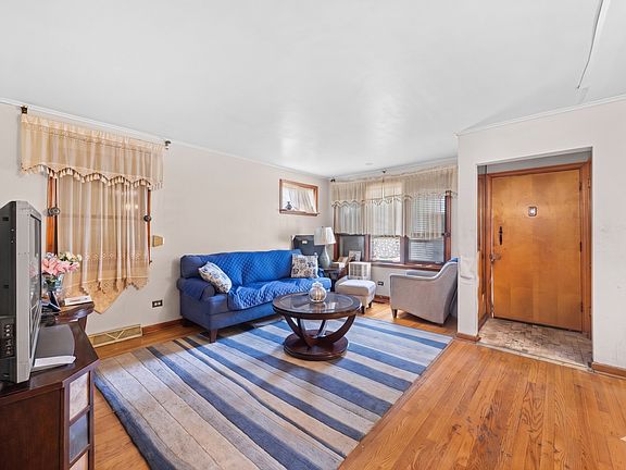 4th image of 14408 Dobson Ave