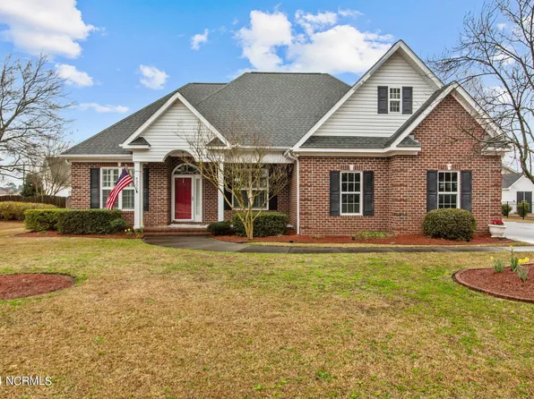 4305 Wildwood Drive, Ayden, NC 28513