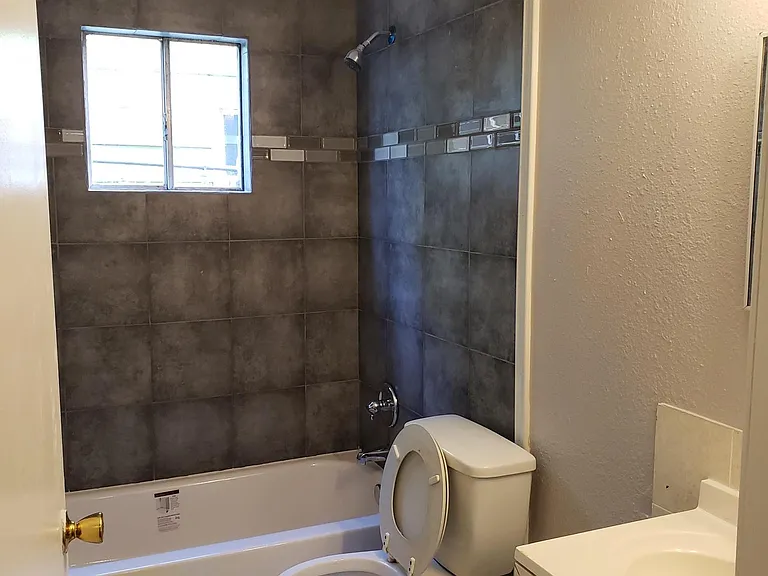 8100 Landing Ave — Photo 8