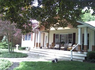 190 Union St, Douglas, MI 49406