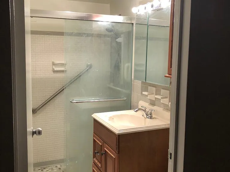 10500 Rockville Pike #418 — Photo 11