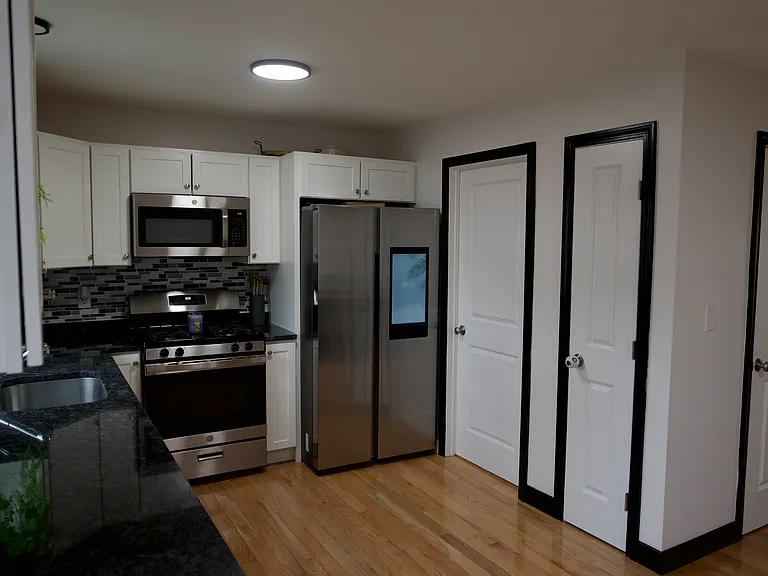 15 Irving St — Photo 7