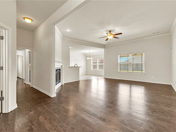 5th image of 4001 Ridgeton St