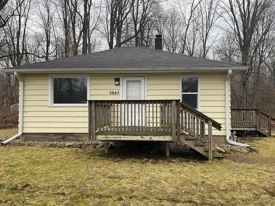 1st image of 3045 Beckley Rd