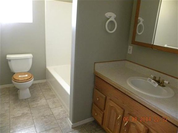 4th image of 925 Summerfield Dr