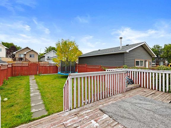4th image of 137 W Martinpark Way NE