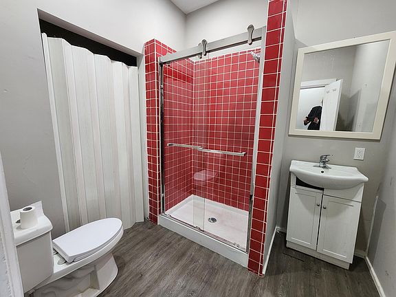 5th image of 58 Primrose Ave E #1018348